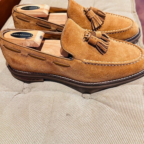Sperry Brown Suede Loafers with Tassel Accents - Picture 5 of 16
